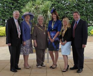 Lynn, Sheila Halliday Pegg, the Graingers and Rotary Pres Louise Henderson and her husband